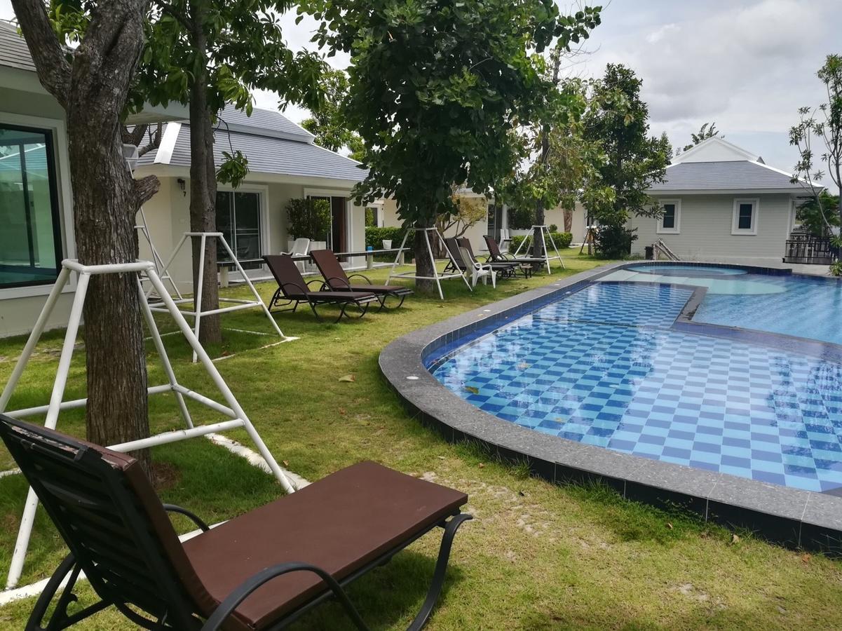 The Lake Hill Resort Pran Buri Exterior photo